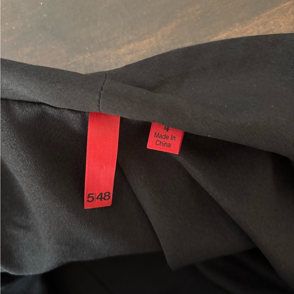 5/48 | Black Blazer - Picture 3 of 6